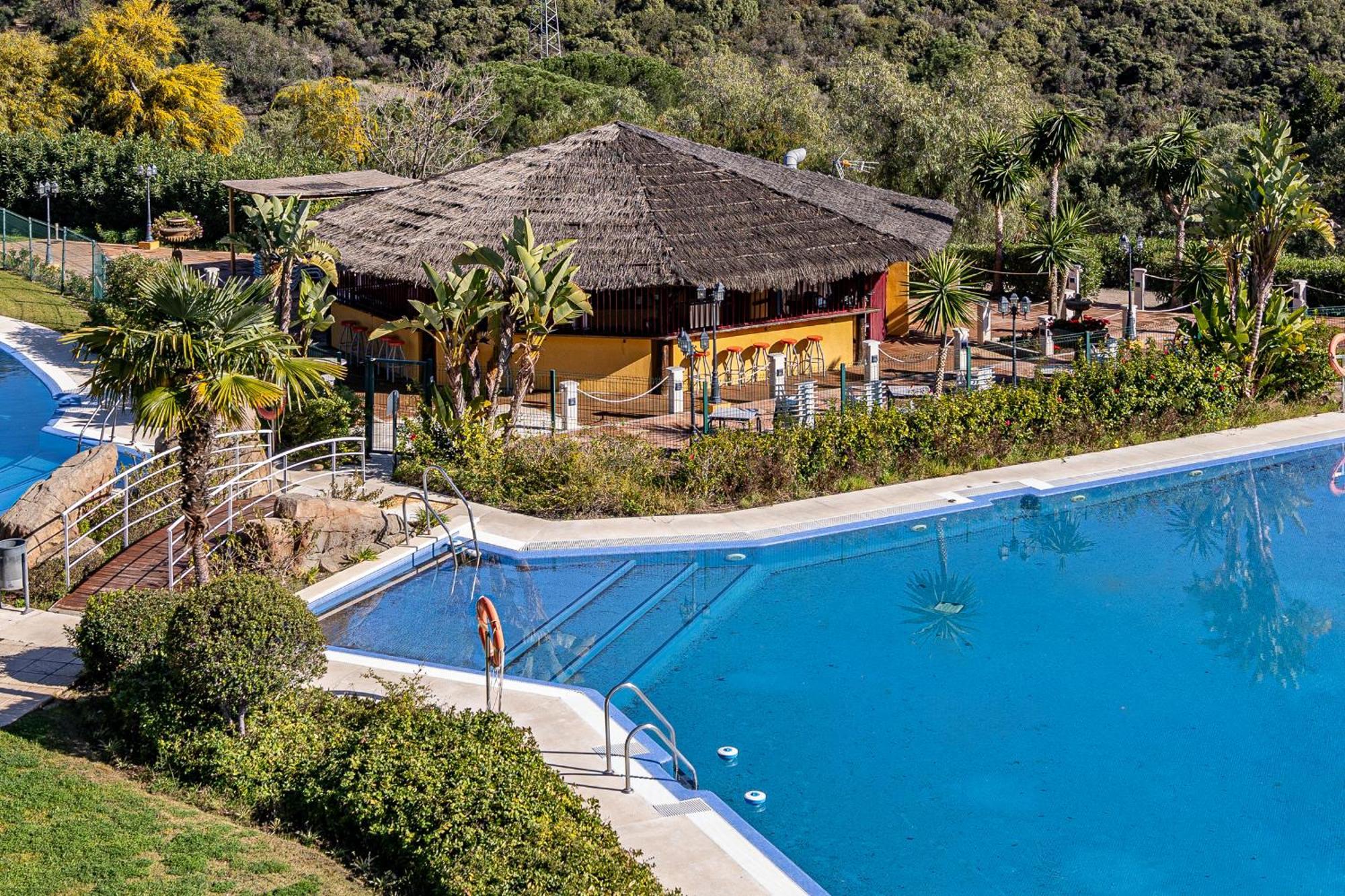 Rentitspain Apartamento Charming Gym, Jacuzzi Y Balcon Estepona Dış mekan fotoğraf