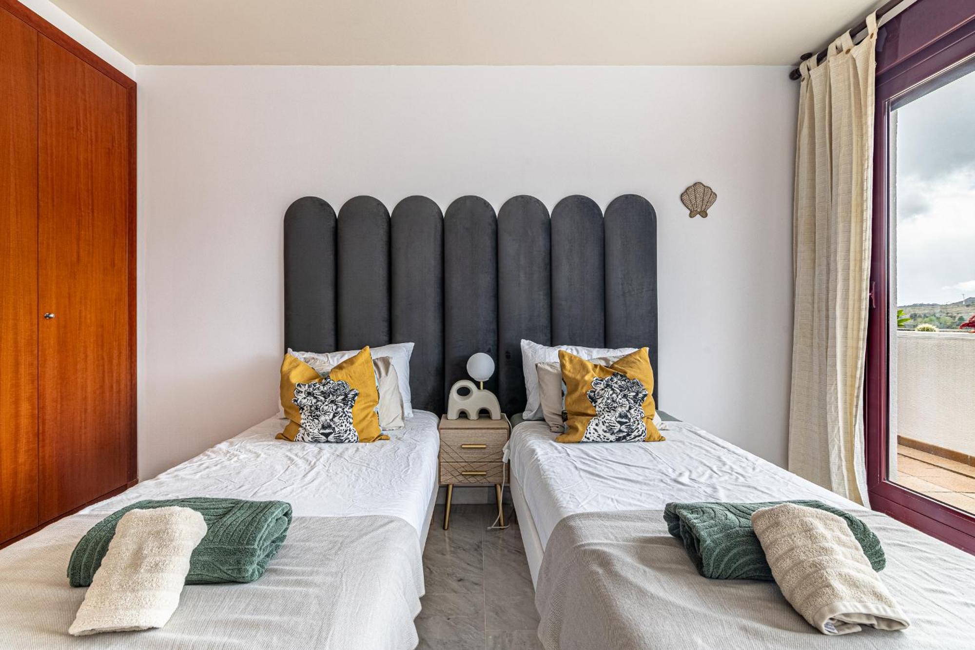 Rentitspain Apartamento Charming Gym, Jacuzzi Y Balcon Estepona Dış mekan fotoğraf